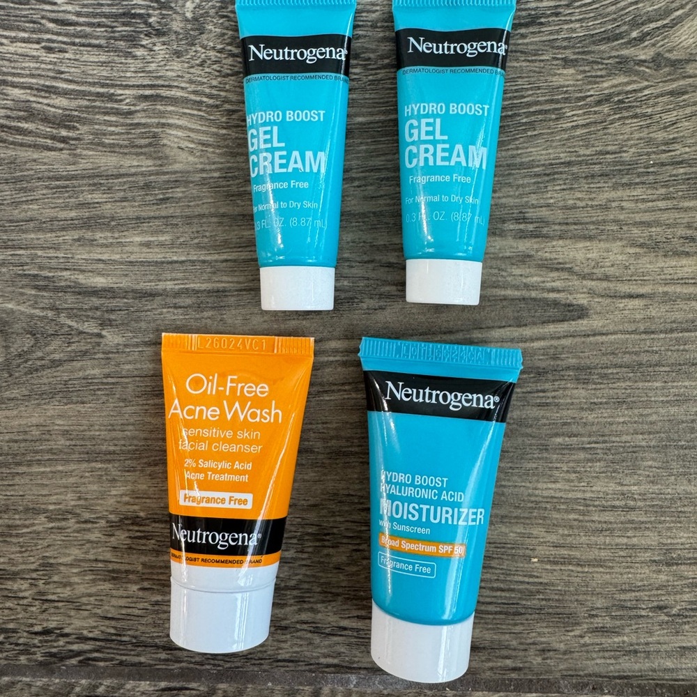Neutrogena Acne Wash, Moisturizer, Gel Cream Bundle Samples Skincare Set